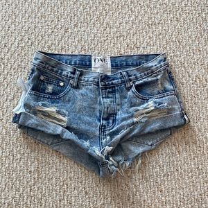 One teaspoon Shorts